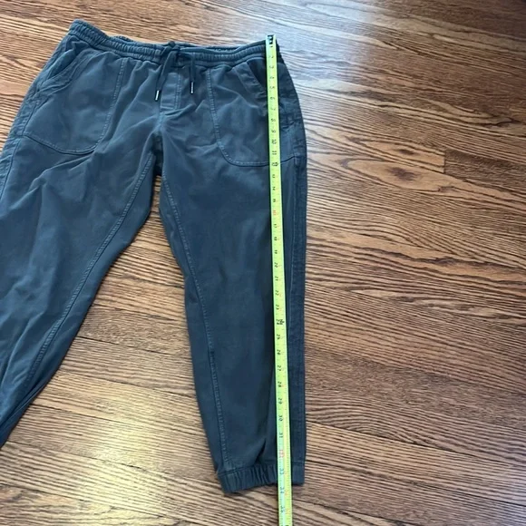 Farallon jogger from athleta in 14p - Picture 2 of 7